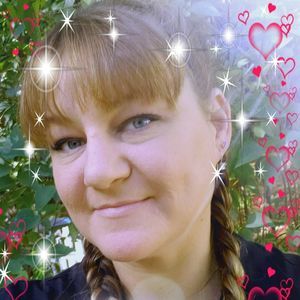 Meet your Posher, Esther